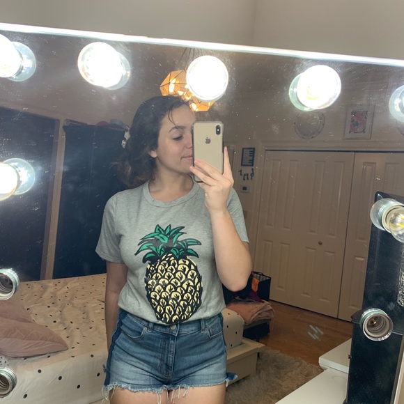 ADORABLE PINEAPPLE TEE - Picture 1 of 2